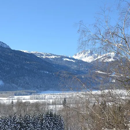 Gaestehaus Bachmann Hermagor-Pressegger See