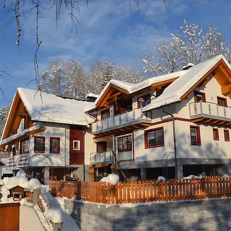 Vendégház Gaestehaus Bachmann Hermagor-Pressegger See